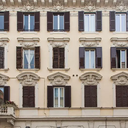 Attrezzato Ed Elegante Al Colosseo Appartamento Roma