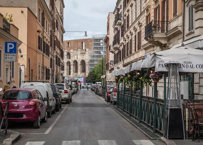 Attrezzato Ed Elegante Al Colosseo * Roma